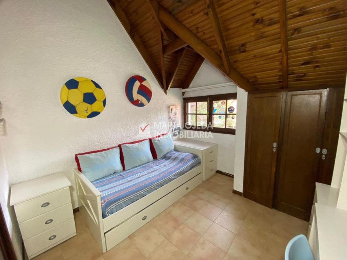 Casa ID.40944 - LUGANO 5 DORMITORIOS 4 BAÑOS