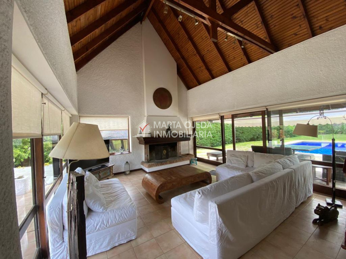 Casa ID.40944 - LUGANO 5 DORMITORIOS 4 BAÑOS