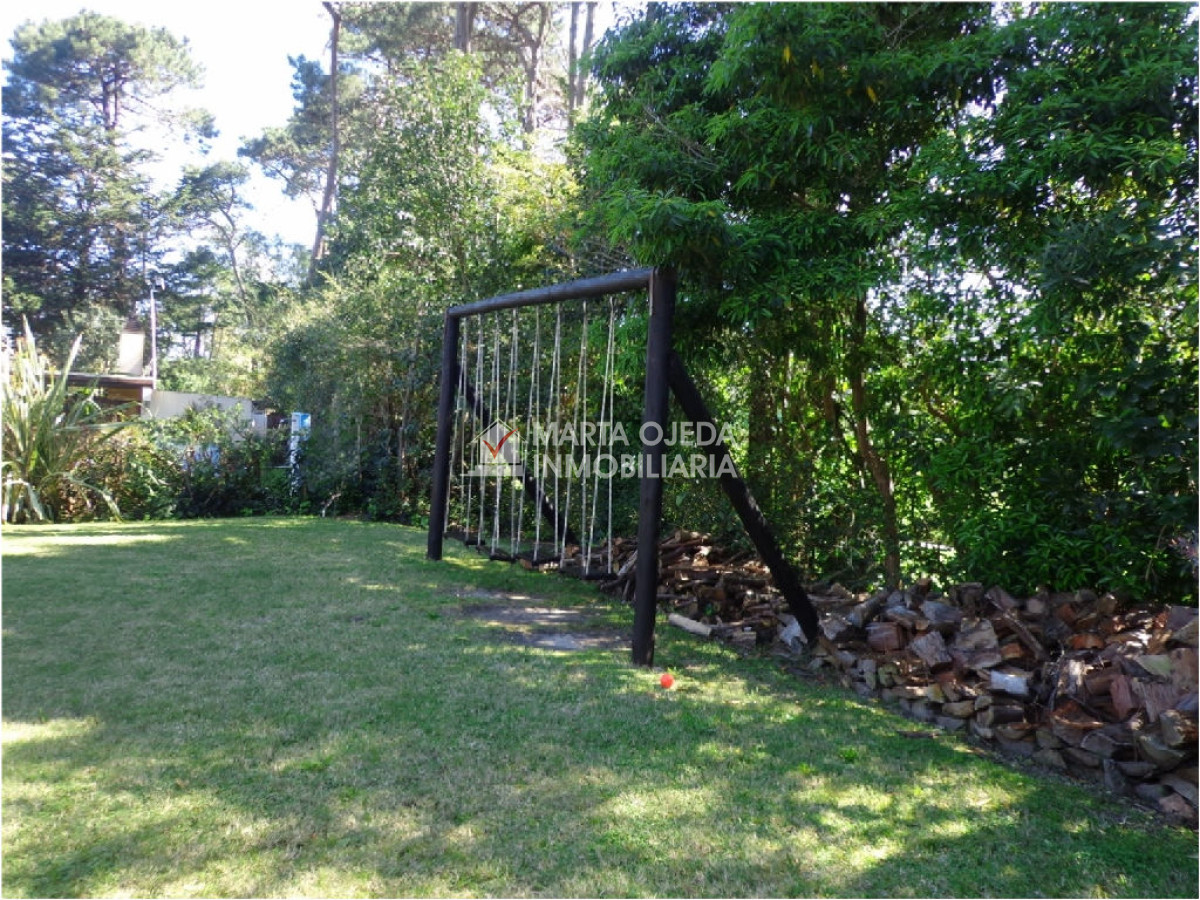 Casa ID.40944 - LUGANO 5 DORMITORIOS 4 BAÑOS