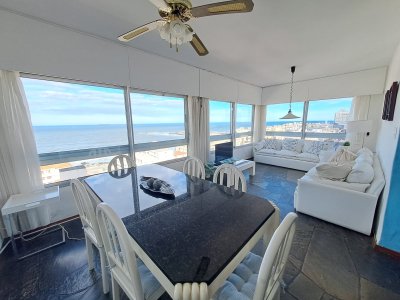 Apartamento en península amplia vista al mar