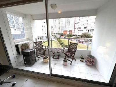 Apartamento en venta de un dormitorio a metros del mar zona playa brava