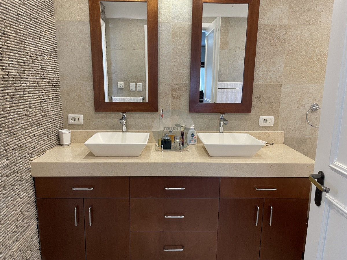 Casa ID.6567 - CASA EN VENTA EN LUGANO 3 DORMITORIOS