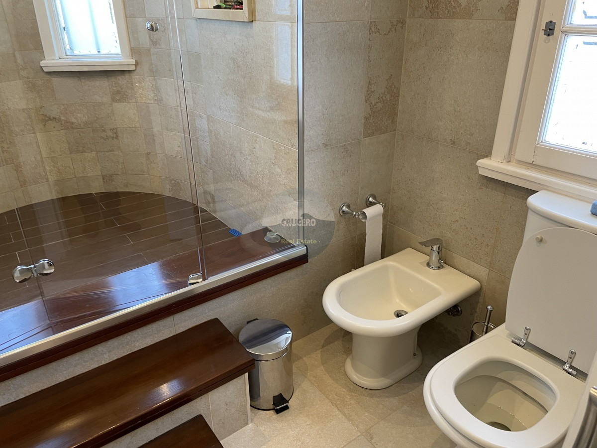 Casa ID.6567 - CASA EN VENTA EN LUGANO 3 DORMITORIOS