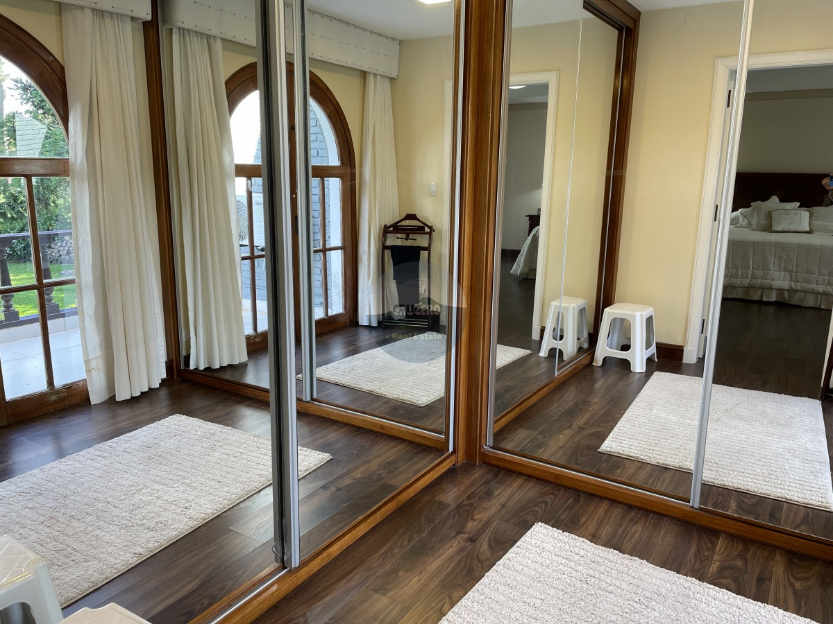 Casa ID.6567 - CASA EN VENTA EN LUGANO 3 DORMITORIOS