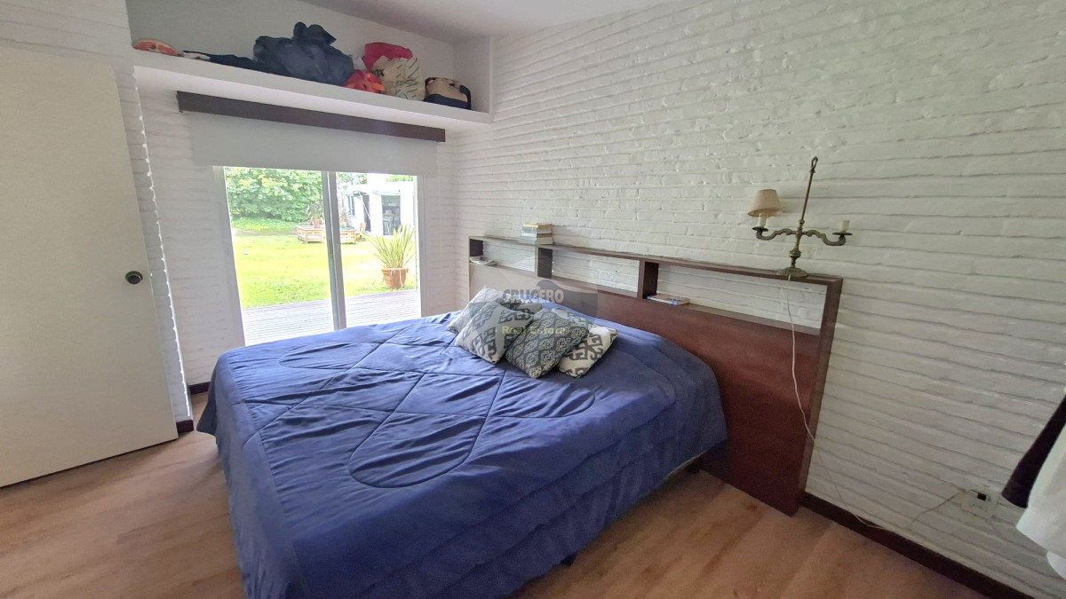 Casa ID.6566 - CASA EN VENTA EN LUGANO DE 8 DORMITORIOS