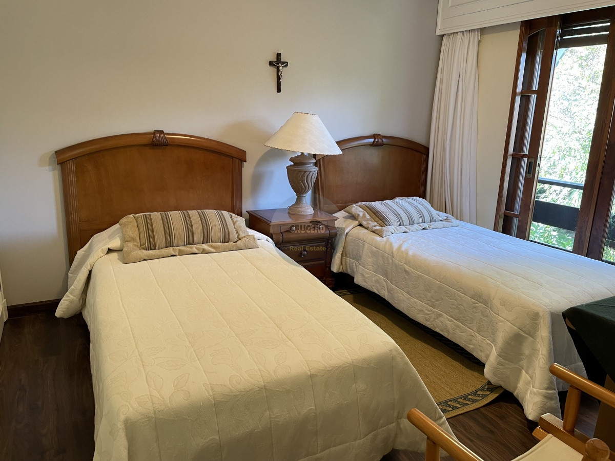 Casa ID.6567 - CASA EN VENTA EN LUGANO 3 DORMITORIOS