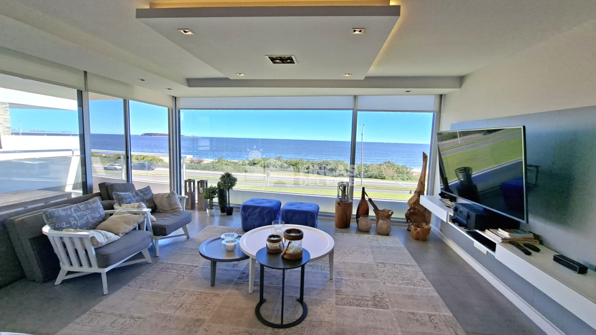 Apartamento ID.2559/Excepcional-plata-en-primera-linea-mansa- - Excepcional plata en primera linea mansa 