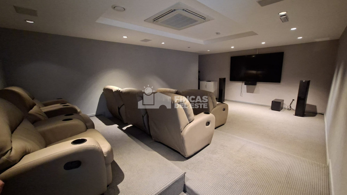 Apartamento ID.2559/Excepcional-plata-en-primera-linea-mansa- - Excepcional plata en primera linea mansa 