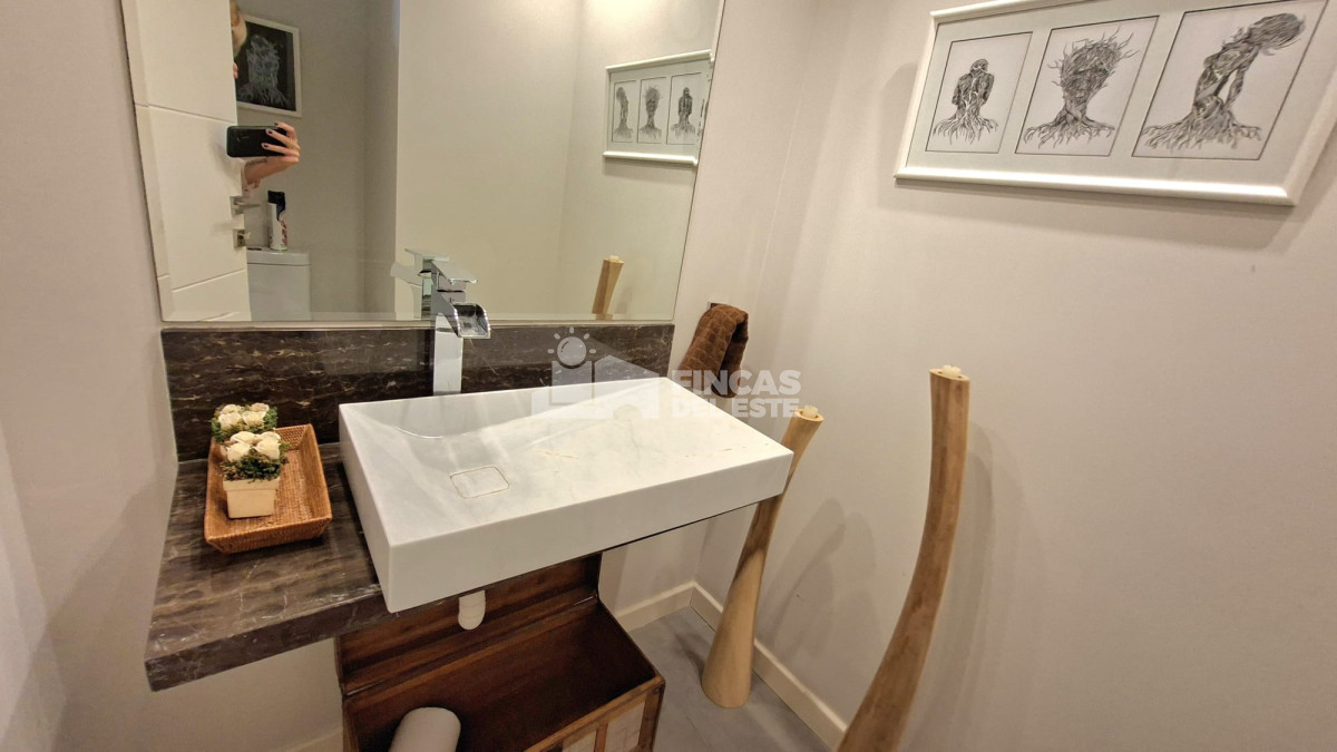 Apartamento ID.2559/Excepcional-plata-en-primera-linea-mansa- - Excepcional plata en primera linea mansa 