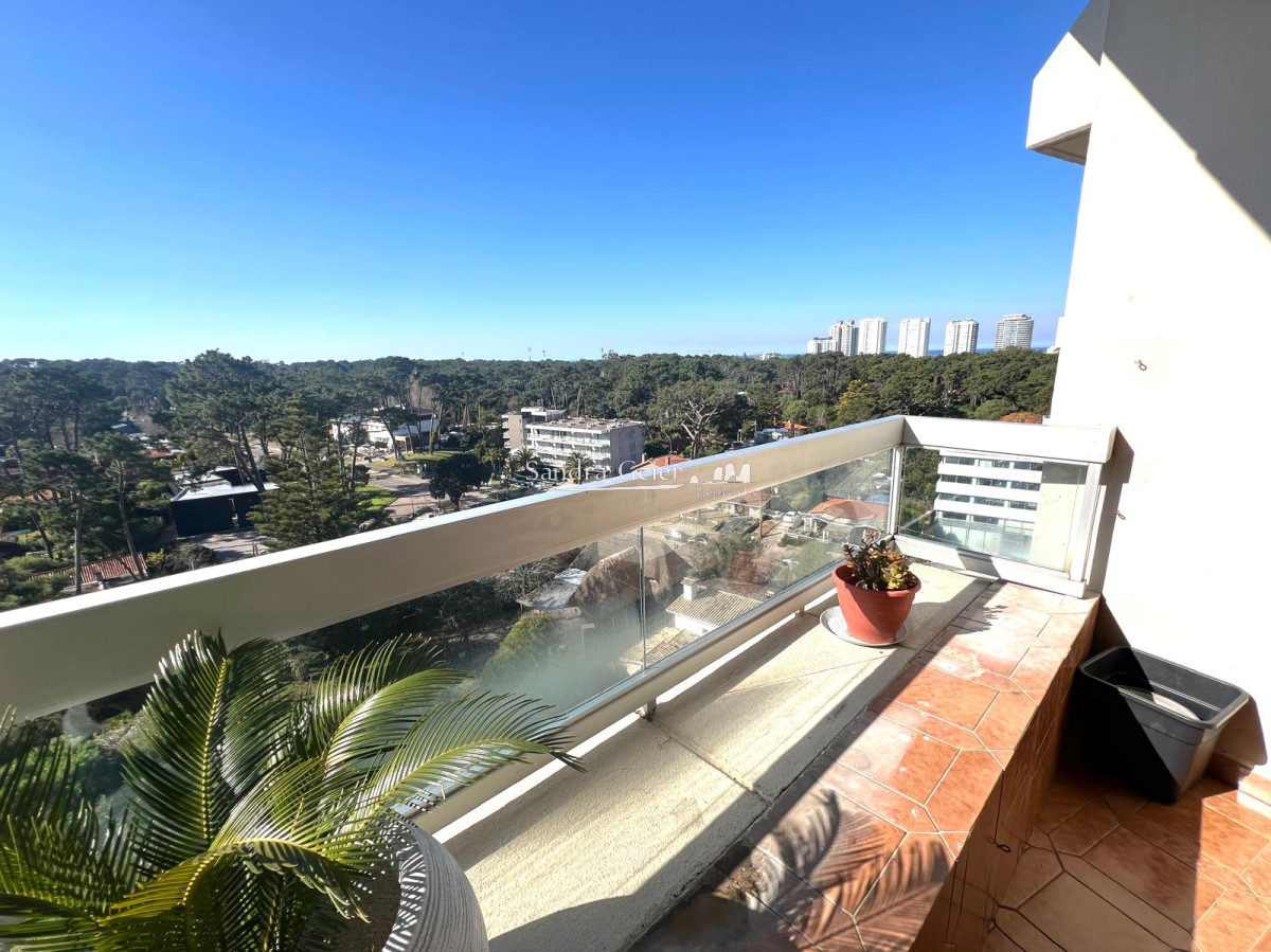 Apartamento ID.3070 - apartamento en venta zona shopping punta, 2 dormitorios y dependencia