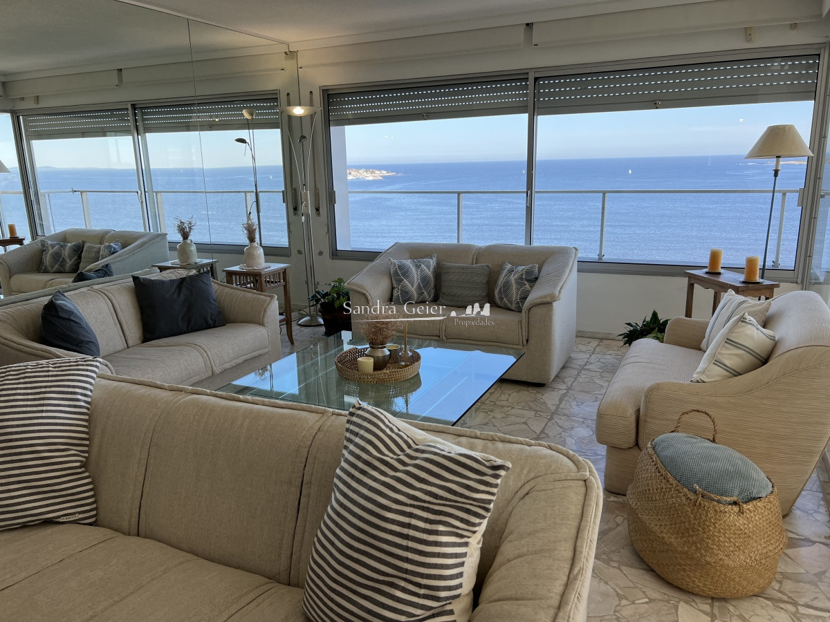 Apartamento ID.2843 -  VENTA primera linea mansa I Marangatu