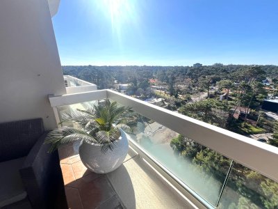 Apartamento ID.3070 - apartamento en venta zona shopping punta, 2 dormitorios y dependencia