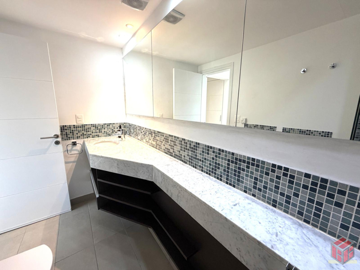 Apartamento ID.9085 - espectacular apartamento en venta en playa brava, 2 dormitorios y medio.