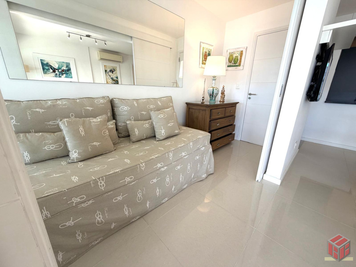 Apartamento ID.9085 - espectacular apartamento en venta en playa brava, 2 dormitorios y medio.
