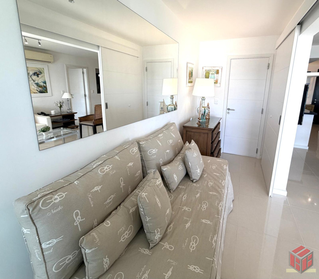 Apartamento ID.9085 - espectacular apartamento en venta en playa brava, 2 dormitorios y medio.