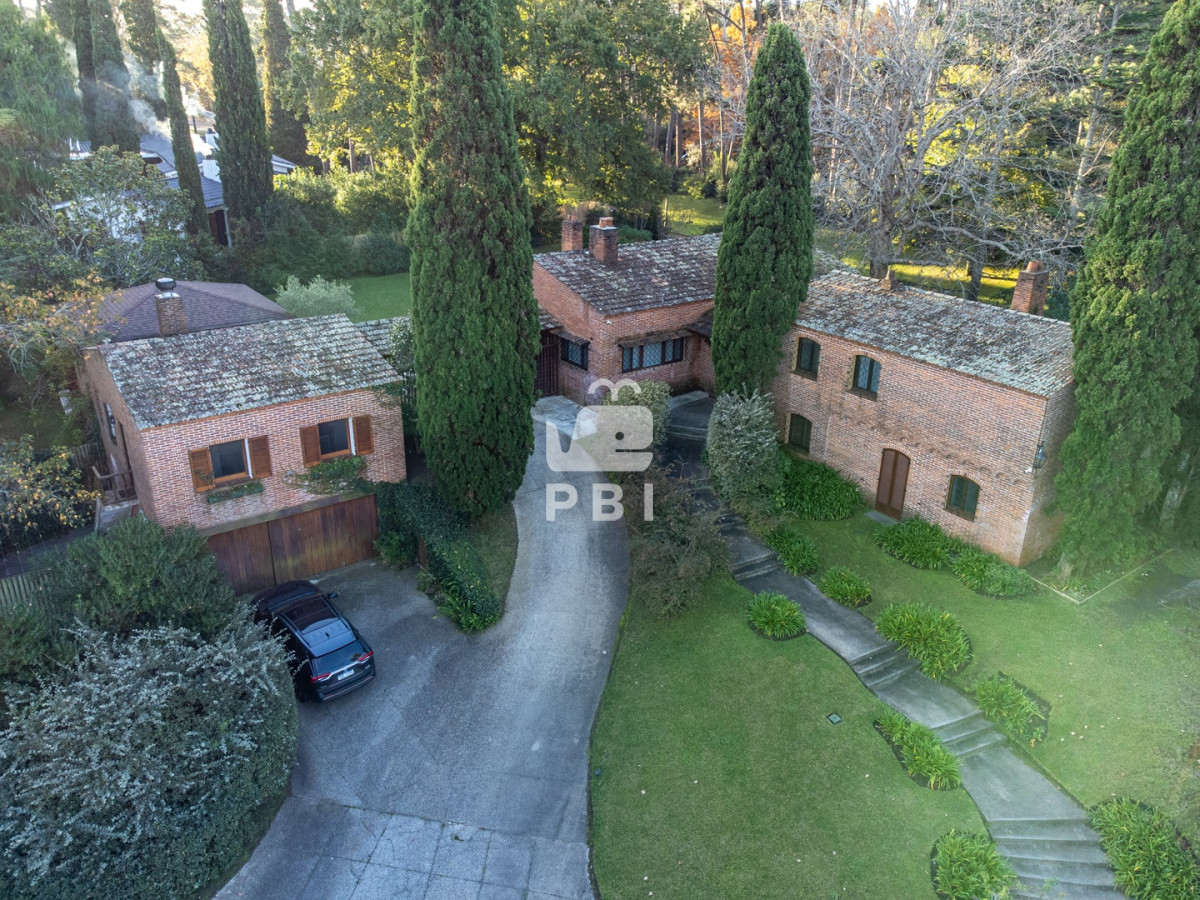 RVNQRUNUQUNVTEFSIENBU0EgRU4gWk9OQSBTSE9QUElORyAgLSBSZWYgOiBQQkkxNTQ5NA==