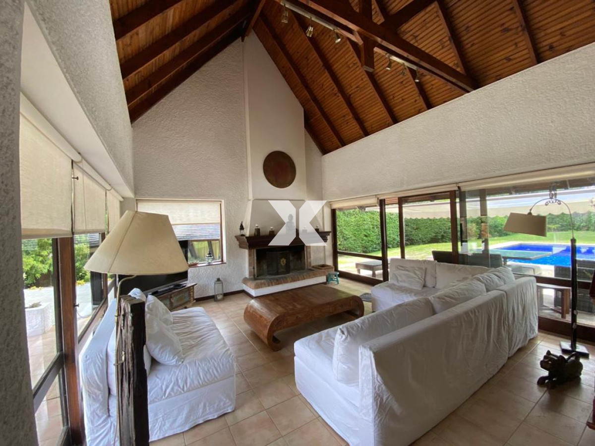Casa ID.516 - LUGANO 5 DORMITORIOS 4 BAÑOS