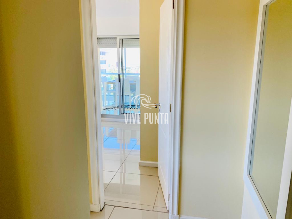 Apartamento ID.625 - ALQUILER ANUAL -Apartamento en Mansa - Punta del Este