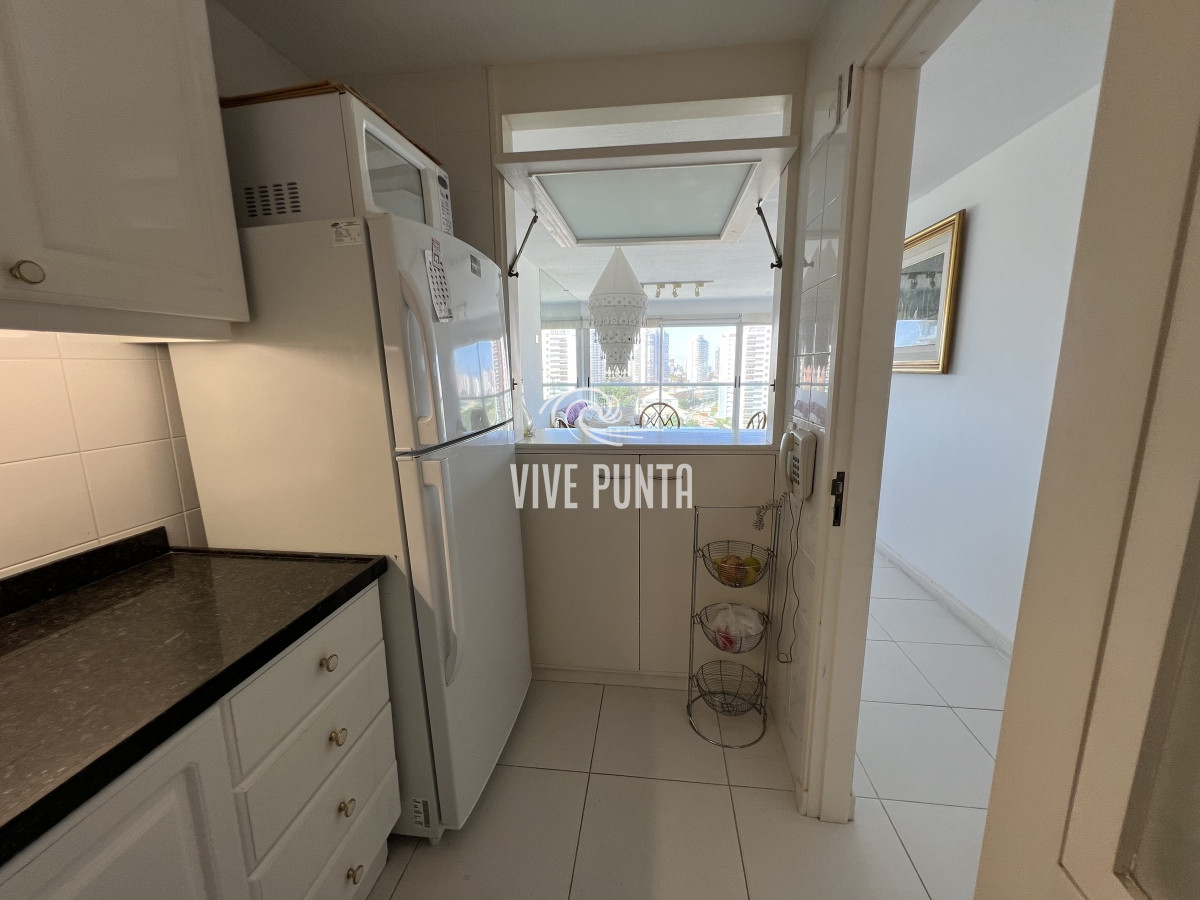 Apartamento ID.670 - Playa Mansa 