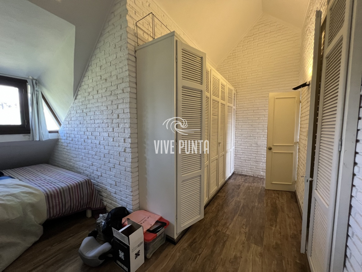 Casa ID.711 -  Casa en mansa parada 8