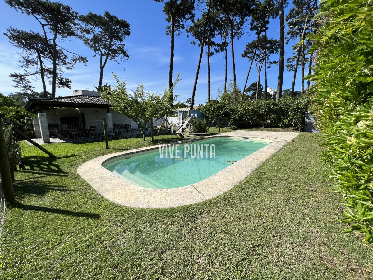 Casa ID.711 -  Casa en mansa parada 8