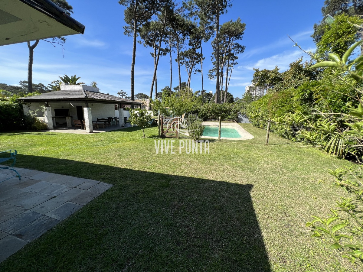 Casa ID.711 -  Casa en mansa parada 8