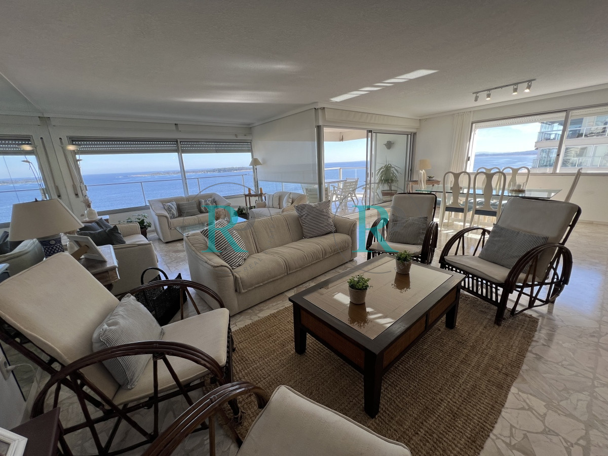 Apartamento ID.2302 - primera linea mansa