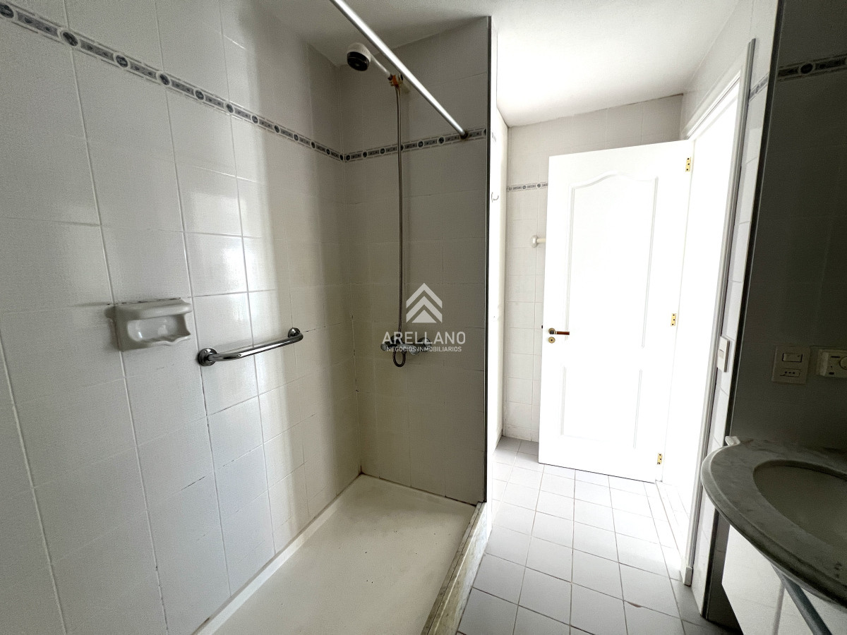 Apartamento ID.5127 - Venta apartamento de 1 dormitorio,  mansa.