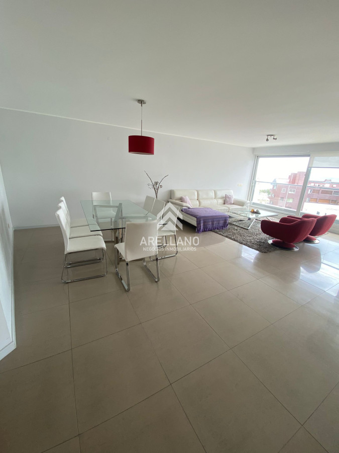 Apartamento ID.5405 - Venta apartamento 3 dormitorios 