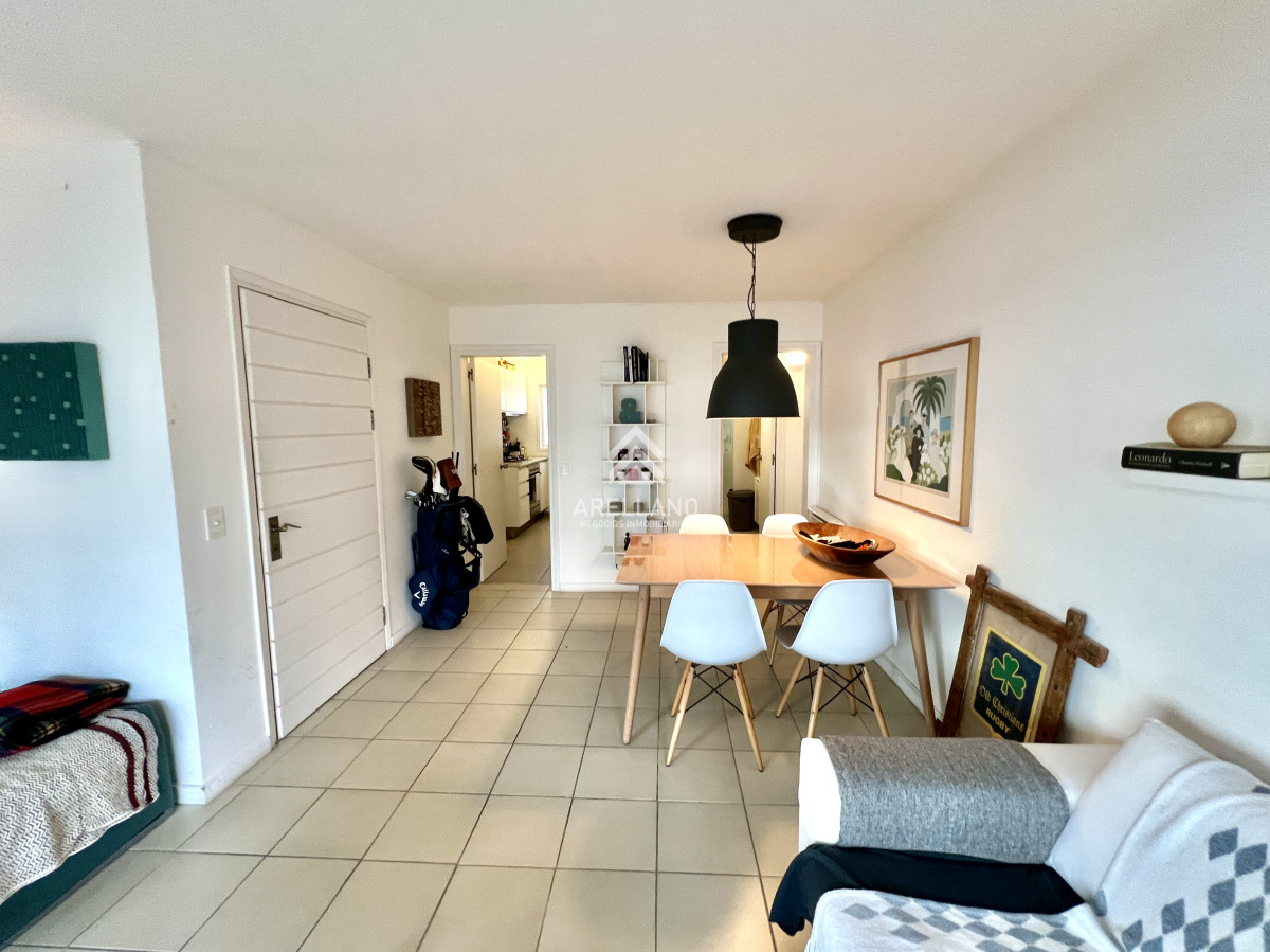 Apartamento ID.5406 - Venta apartamento 2 dormitorios Playa Brava 