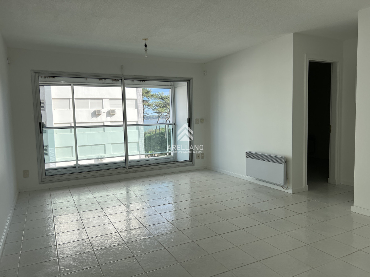 Apartamento ID.5127 - Venta apartamento de 1 dormitorio,  mansa.