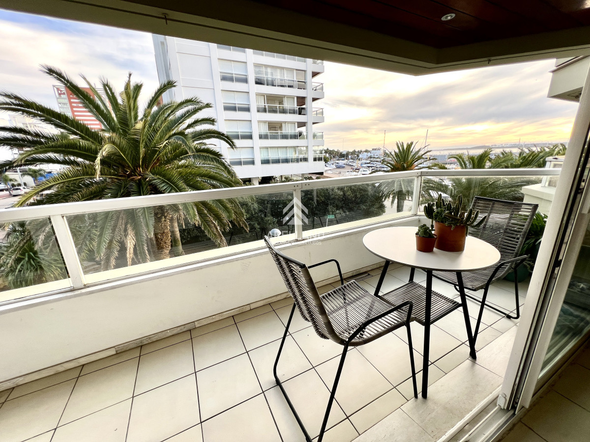 Apartamento ID.5406 - Venta apartamento 2 dormitorios Playa Brava 