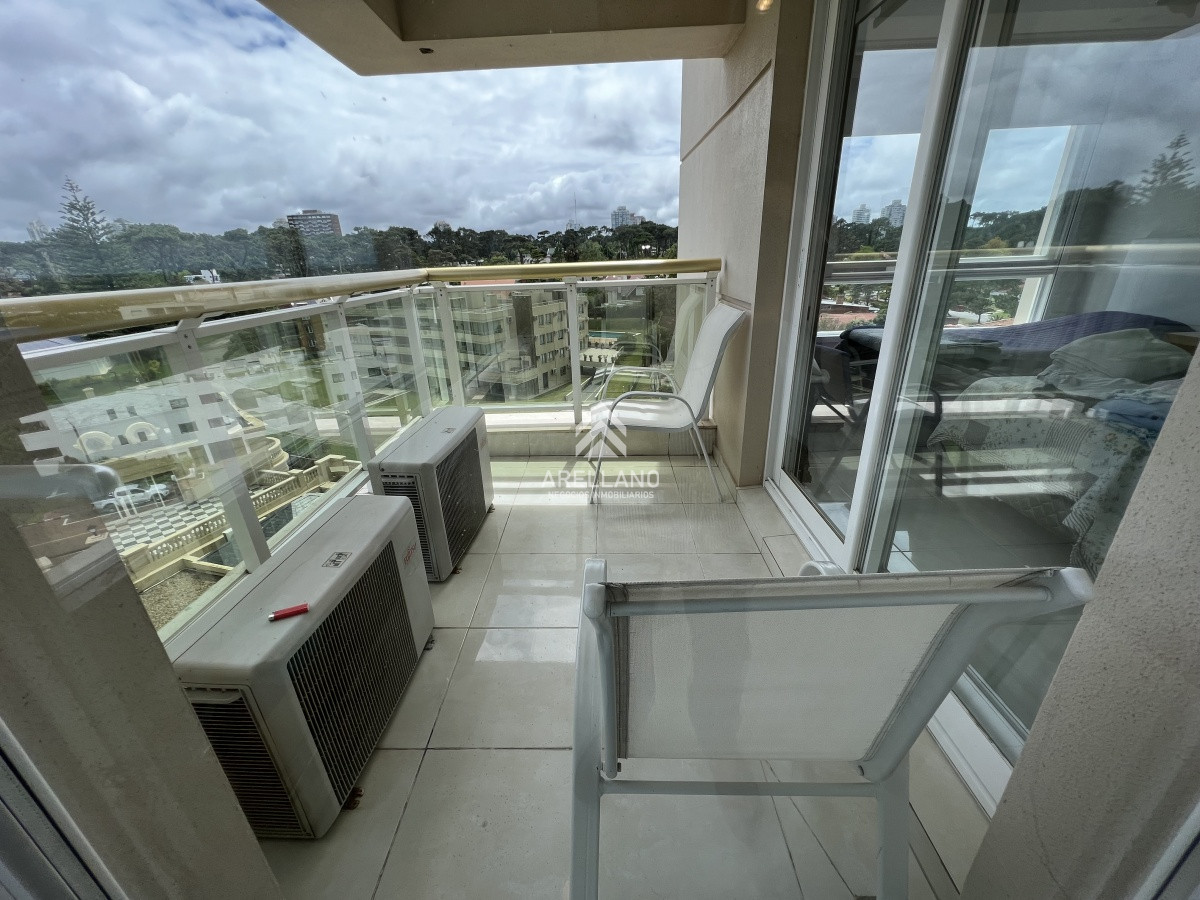 Apartamento ID.3963 - Alquiler temporada apartamento 3 dormitorios y dependencia 