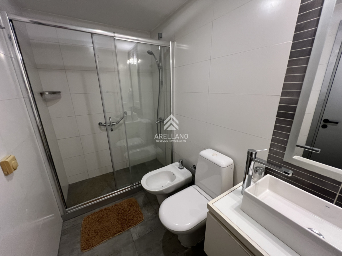 Apartamento ID.6177 - Venta Apartamento 2 dormitorios 2 baños Parrillero.