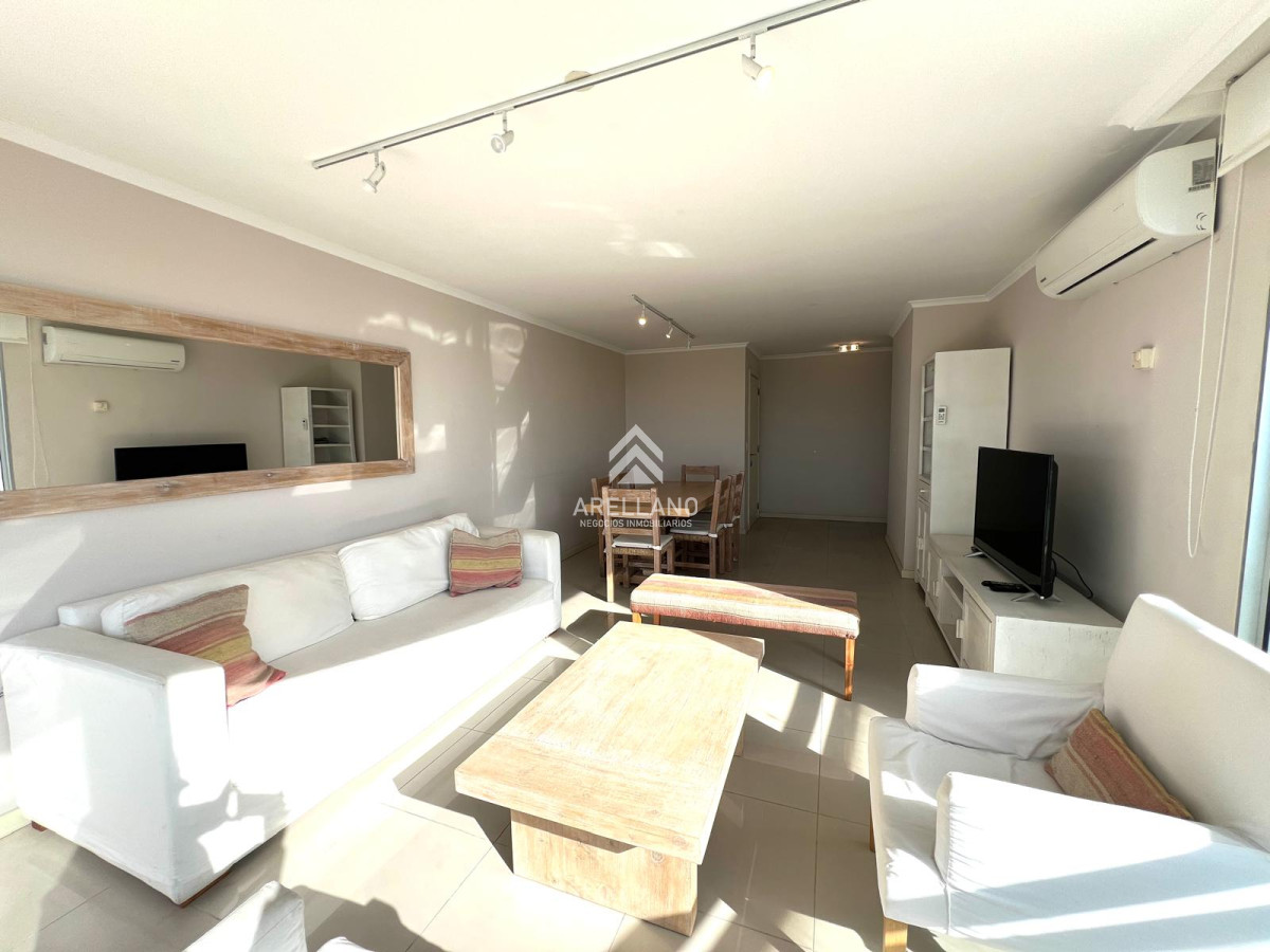 Apartamento ID.4901 - apartamento en venta de 3 dormitorios 3 baños, zona shopping, punta del este