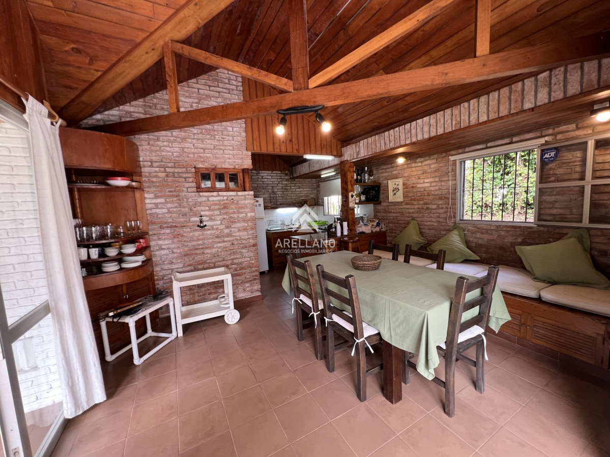 Casa ID.3359 - Alquiler temporal casa 3 dormitorios  Lugano - Punta del Este