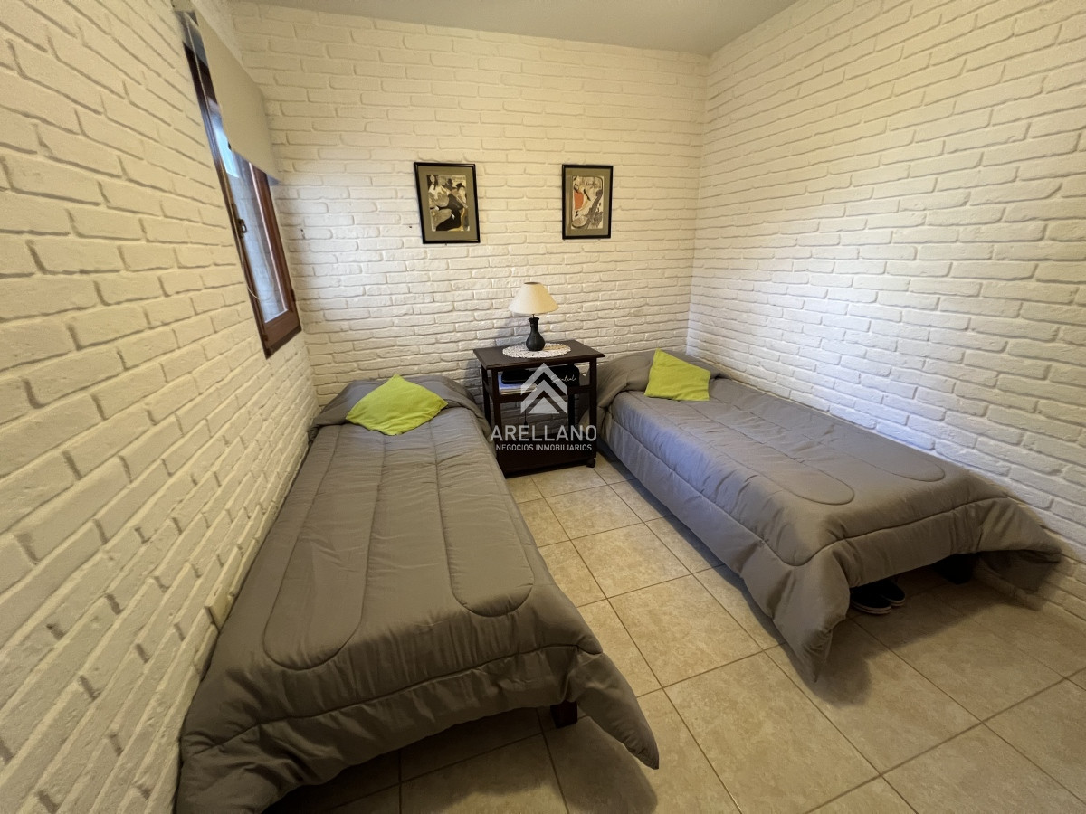 Casa ID.3359 - Alquiler temporal casa 3 dormitorios  Lugano - Punta del Este