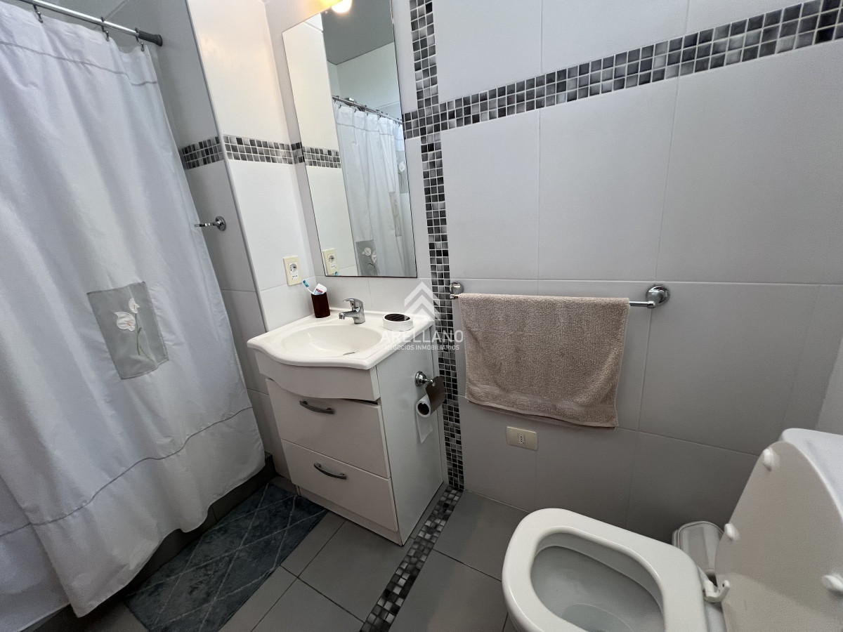 Casa ID.3359 - Alquiler temporal casa 3 dormitorios  Lugano - Punta del Este