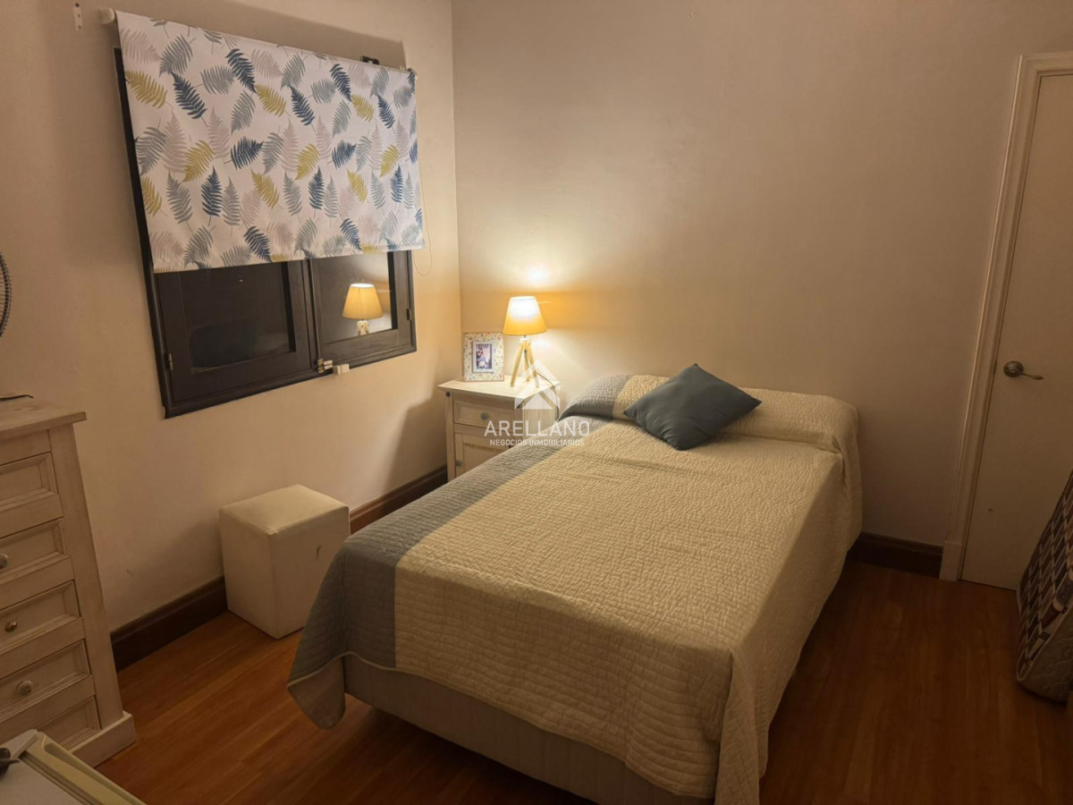 Casa ID.6482 - Venta casa 4 dormitorios Playa Mansa -  Punta del Este