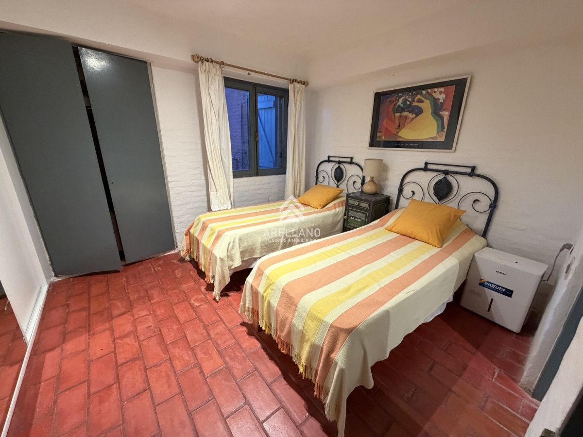Casa ID.6486 - Venta casa 3 dormitorios y dependencia 