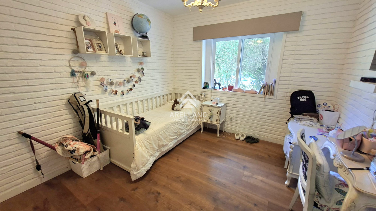 Casa ID.5790 - Venta casa 8 dormitorios 