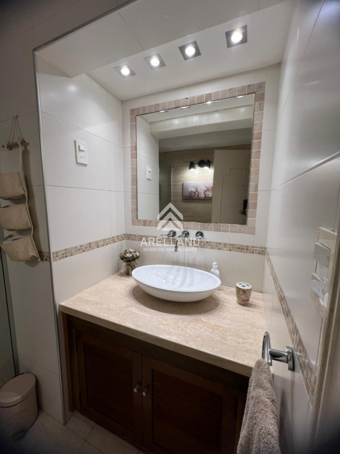 Casa ID.6482 - Venta casa 4 dormitorios Playa Mansa -  Punta del Este