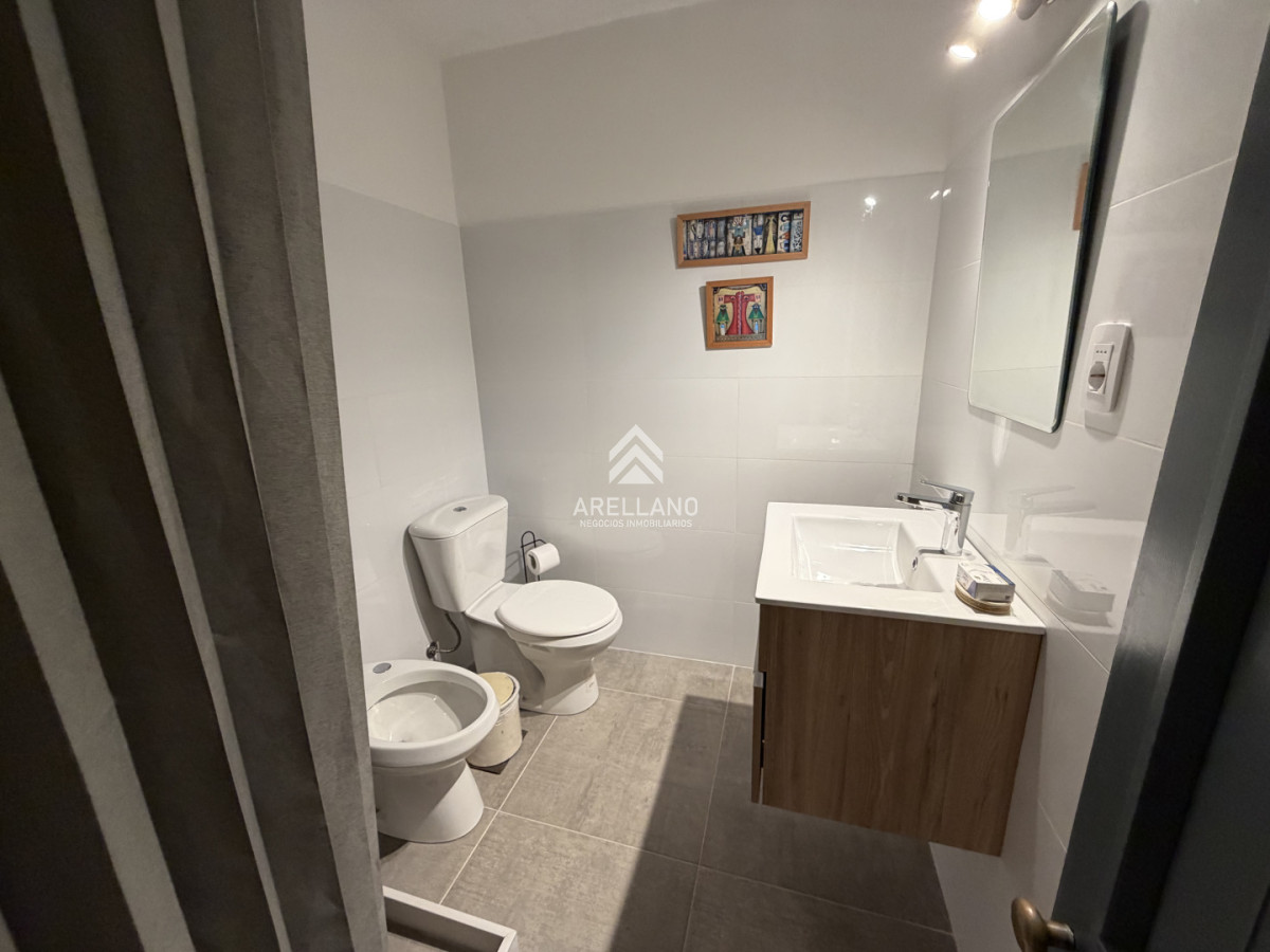 Casa ID.6486 - Venta casa 3 dormitorios y dependencia 