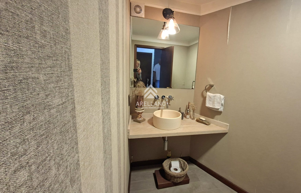 Casa ID.5790 - Venta casa 8 dormitorios 