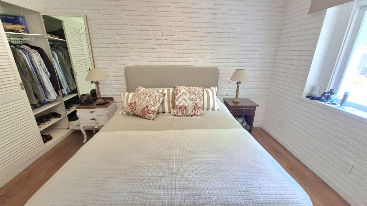 Casa ID.5790 - Venta casa 8 dormitorios 