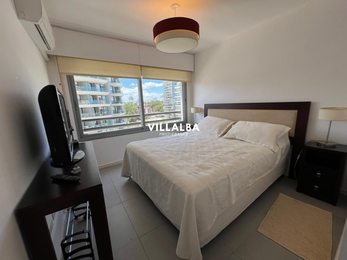 Apartamento ID.4067 - Apartamento de 2 dormitorios 2 baños en venta - Punta del Este