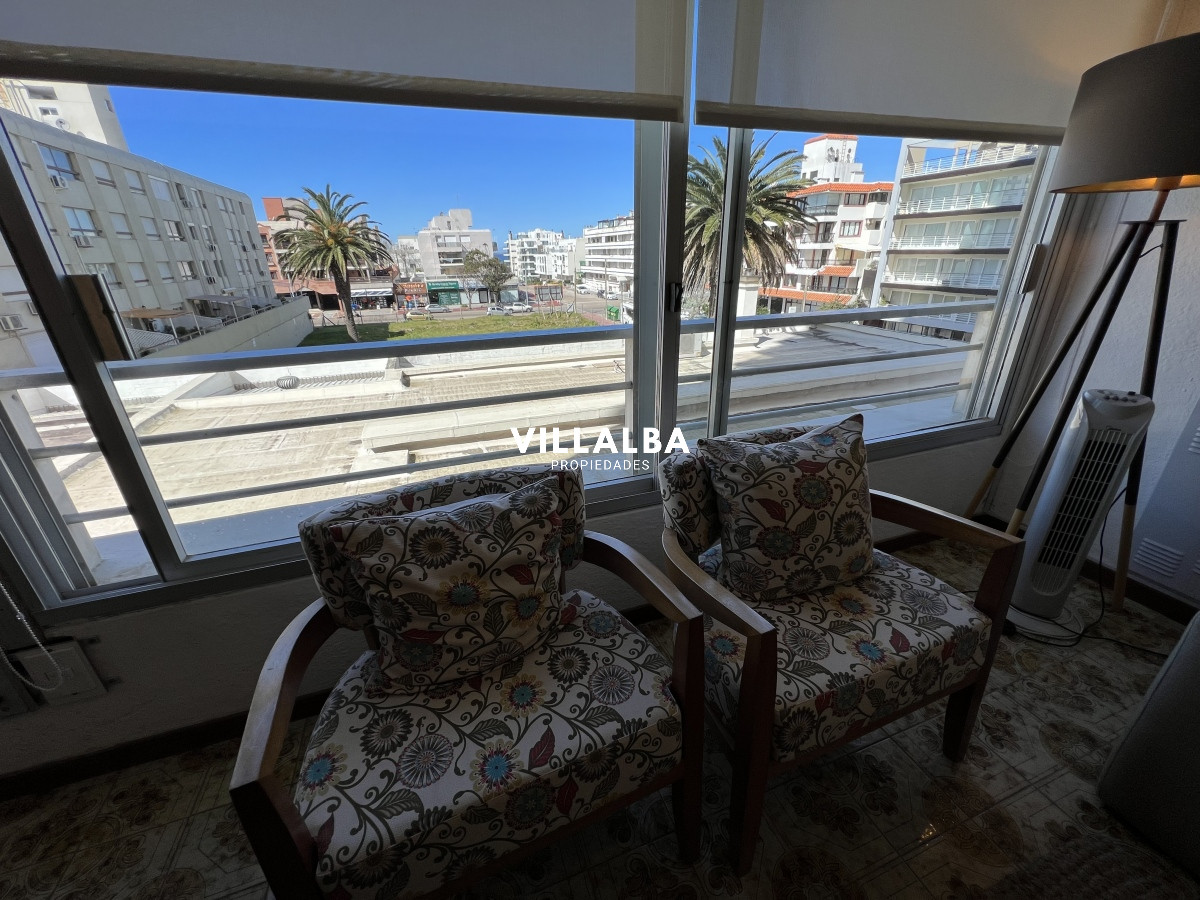 Apartamento ID.4140 - Apartamento DE 1 DORMITORIO EN VENTA en Península - Punta del Este