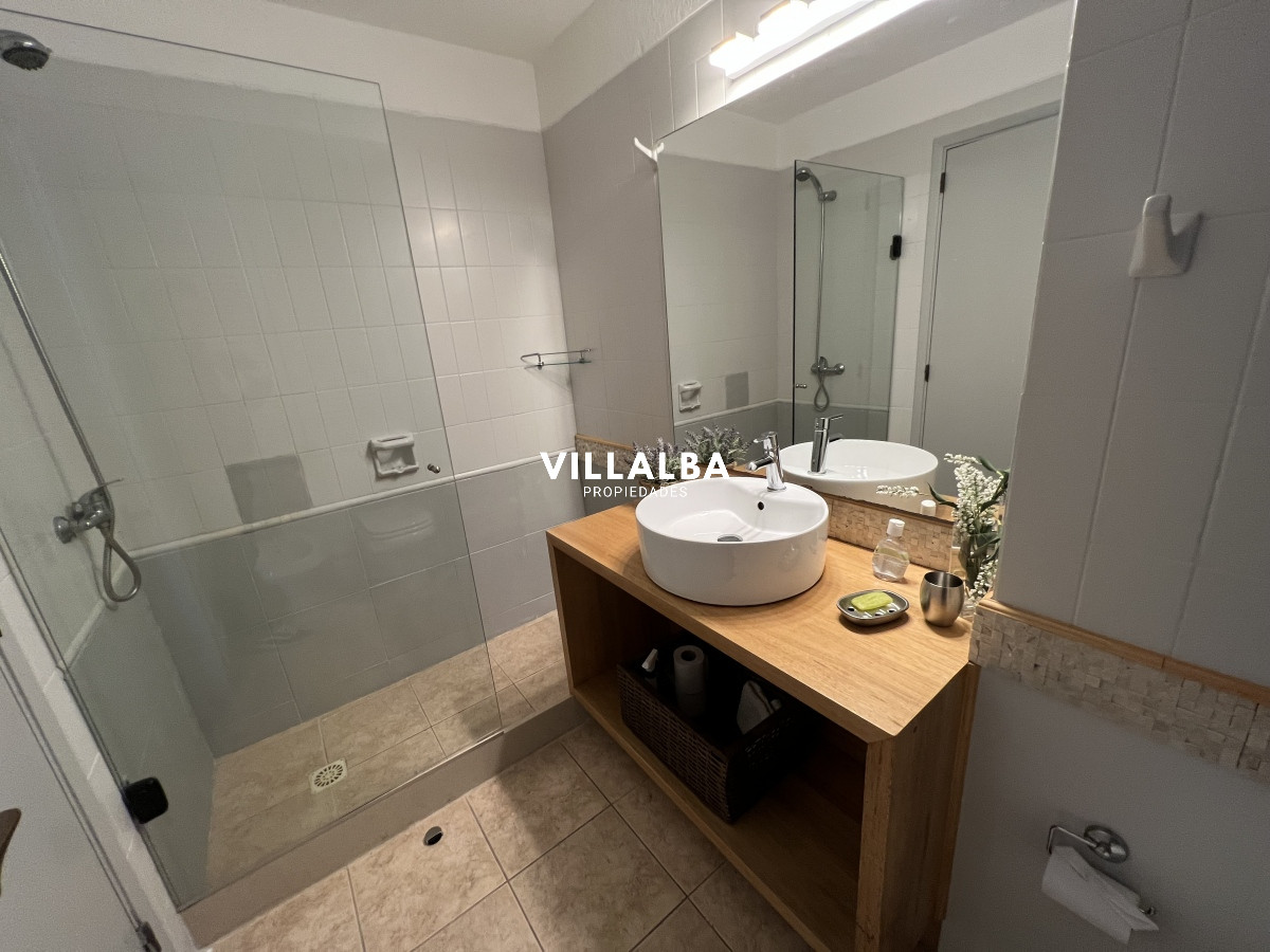 Apartamento ID.4140 - Apartamento DE 1 DORMITORIO EN VENTA en Península - Punta del Este