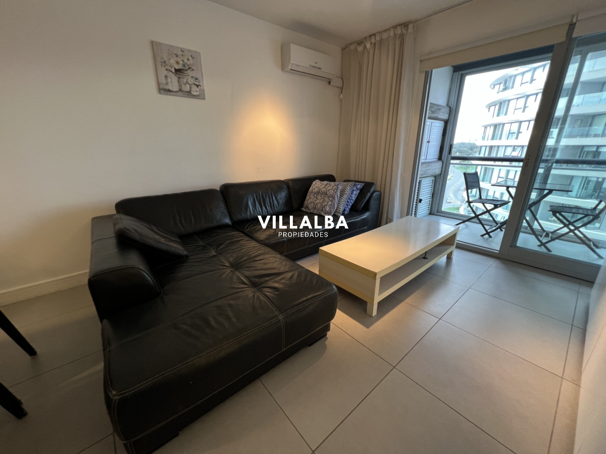 Apartamento ID.4449 - Apartamento de 2 dormitorios 2 baños, en venta. Parrillero.