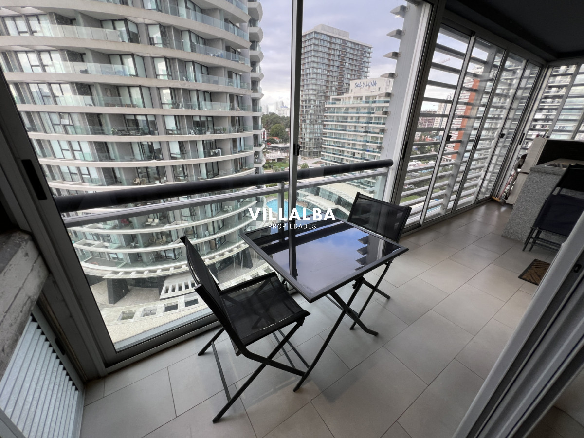 Apartamento ID.4449 - Apartamento de 2 dormitorios 2 baños, en venta. Parrillero.